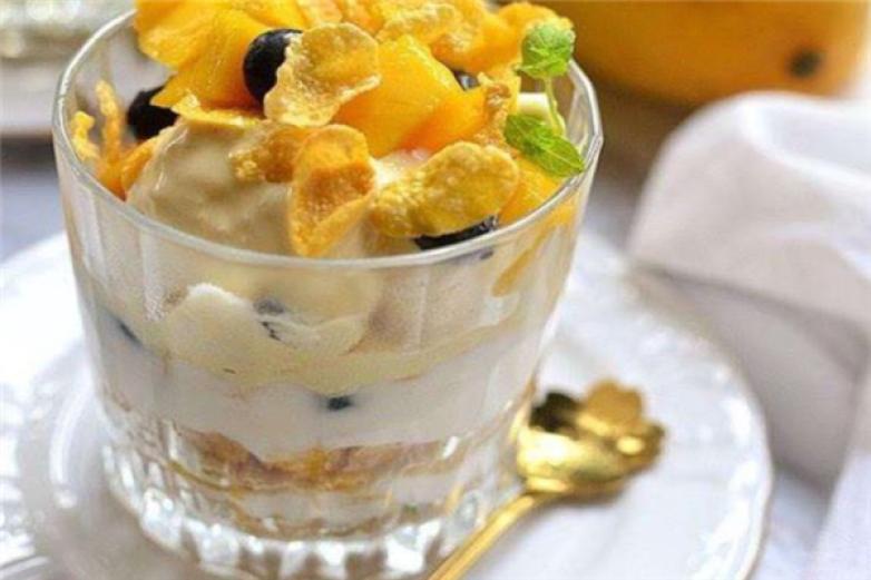 爱她猫现酵酸奶芝士茶